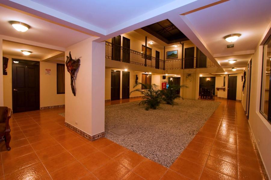 Hotel El Cerro Liberia Exterior photo