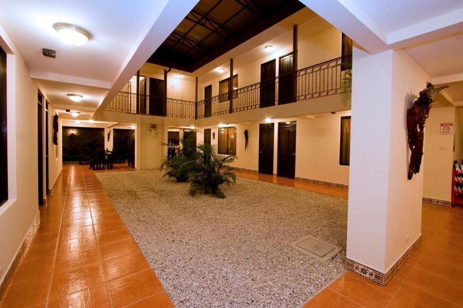Hotel El Cerro Liberia Exterior photo